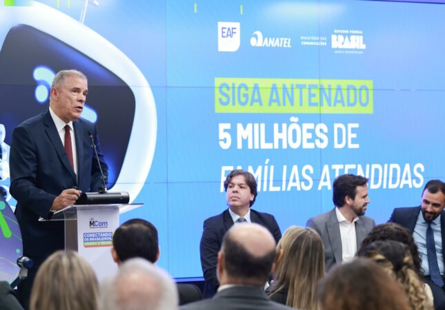 Ministério das Comunicações e EAF beneficiam 5 milhões de famílias com a nova parabólica digital